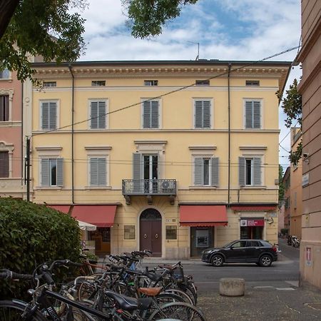 Tribunali Suite De Charme Bologna Luaran gambar