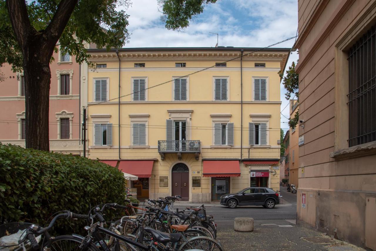 Tribunali Suite De Charme Bologna Luaran gambar